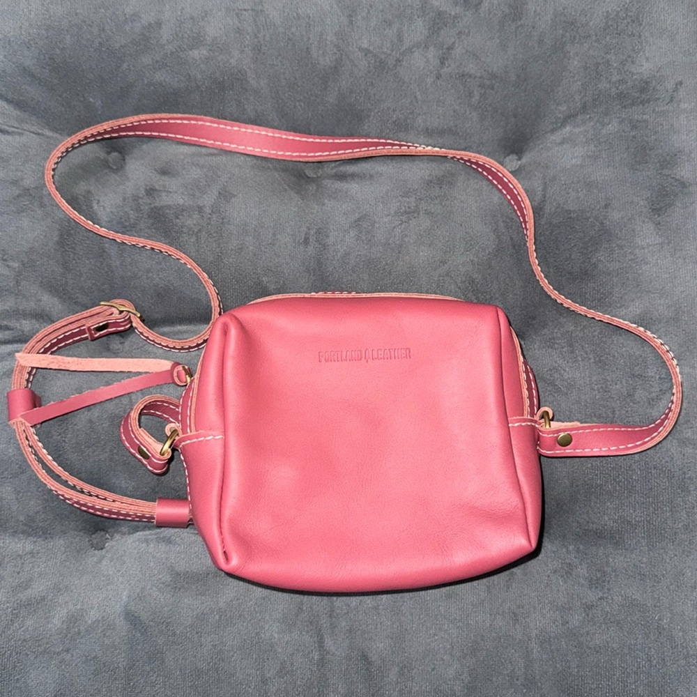 Portland Leather Goods Mesa Crossbody Bag in Guava